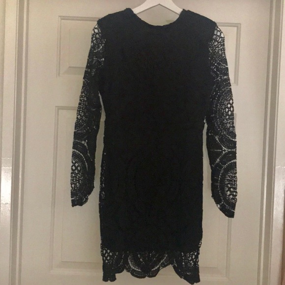 Long Sleeves Lace Dress - Picture 3 of 3